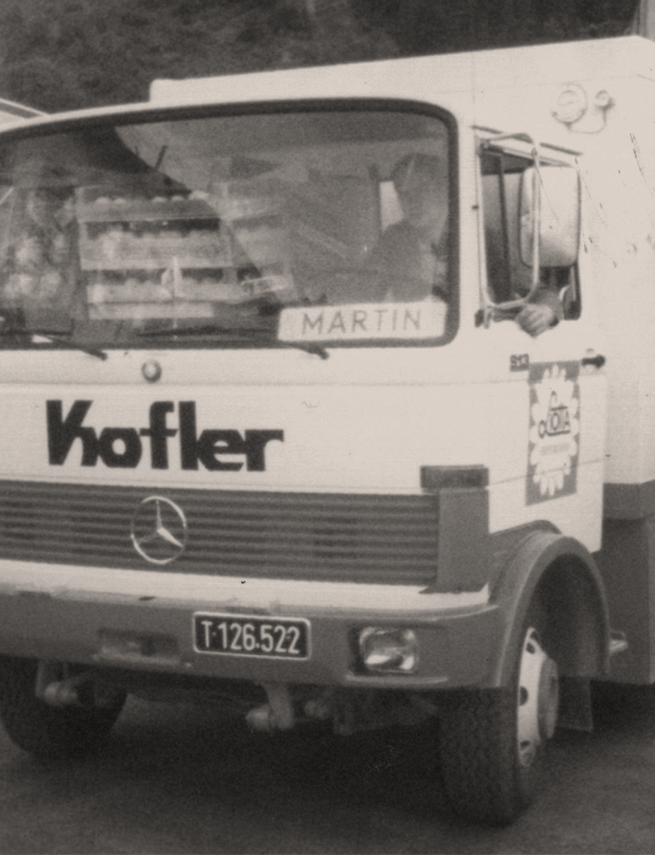 Martin Kofler selbst beim Ausliefern, 1990